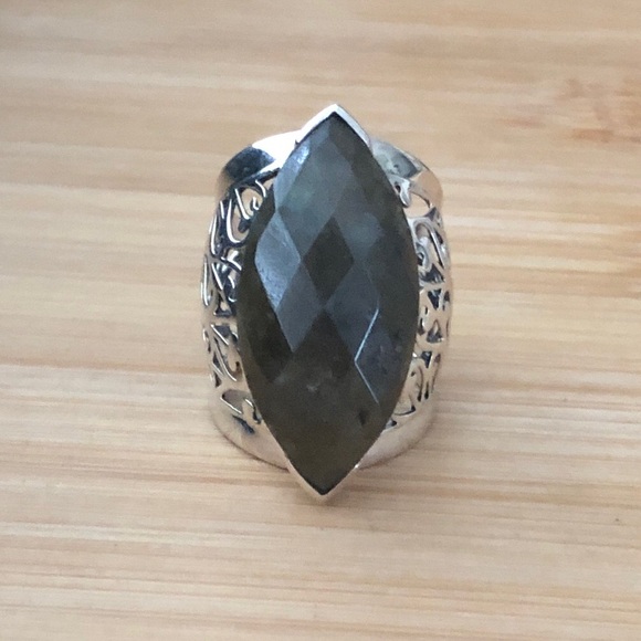 $72  Sterling Silver Estate Ring   Marked SX 925 Thailand  Size 8 open shank. - Picture 2 of 10